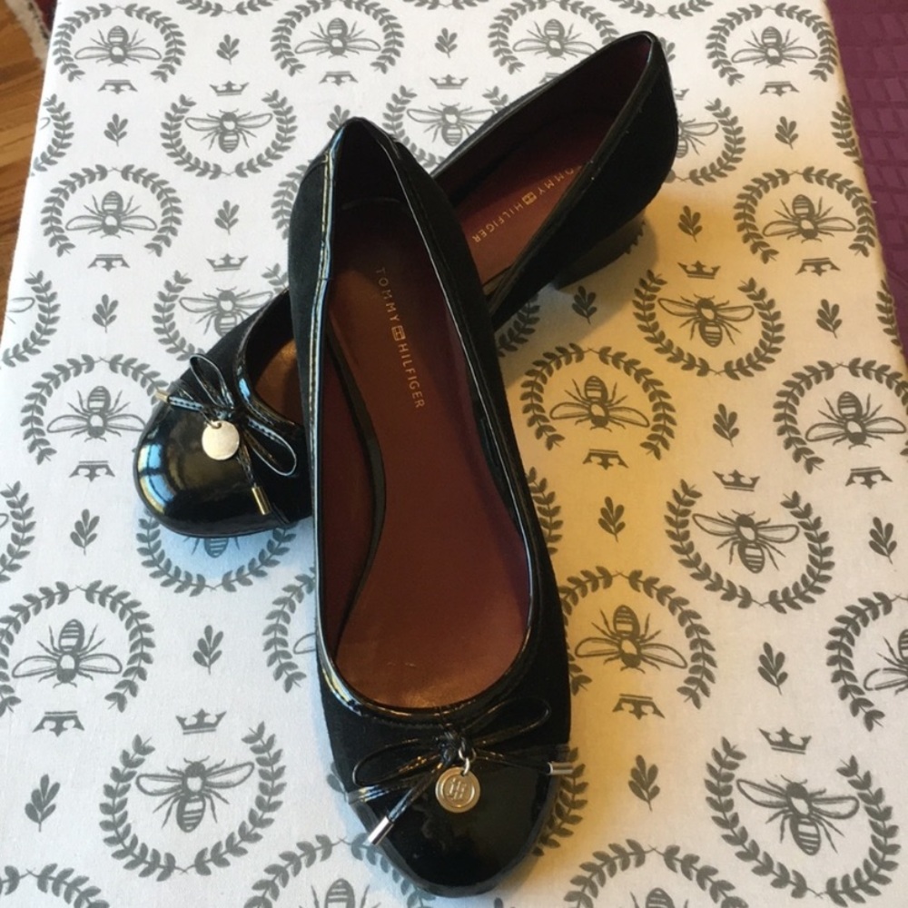 Tommy Hilfiger black low heel loafer